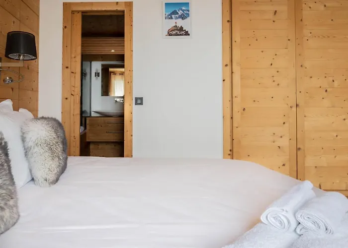 Luxury Wood Village *